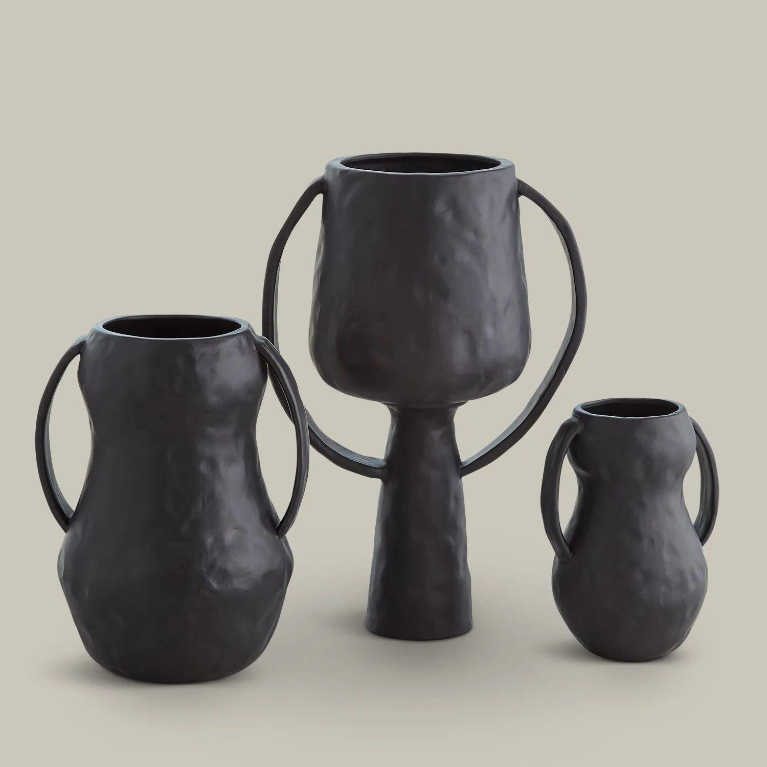 Aquitaine Vases (Black)