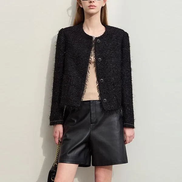 Chic Woolen Coat with Vintage Charm